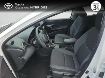 Photo 10 Toyota Yaris  116h Dynamic Business + Programme Toyota Experience 5p MC24