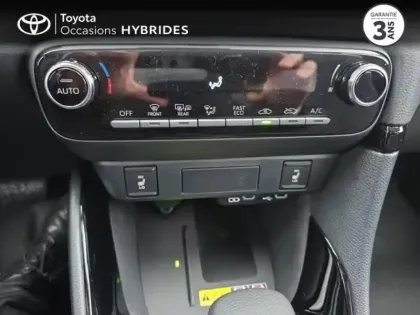 Photo 29 Toyota Yaris  116h Design 5p MY25