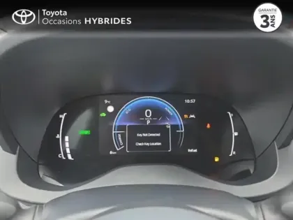 Photo 20 Toyota Yaris  116h Design 5p MY25