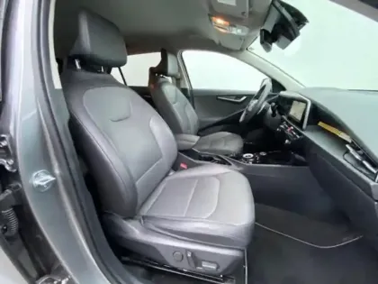 Photo 10 Kia Niro  1.6 GDi 141ch HEV Premium DCT6