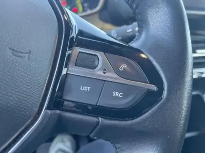 Photo 14 Peugeot 208  e- 136ch Active Business