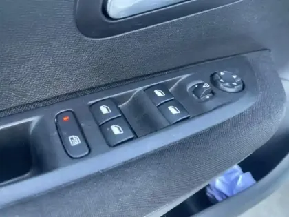 Photo 11 Peugeot 208  e- 136ch Active Business