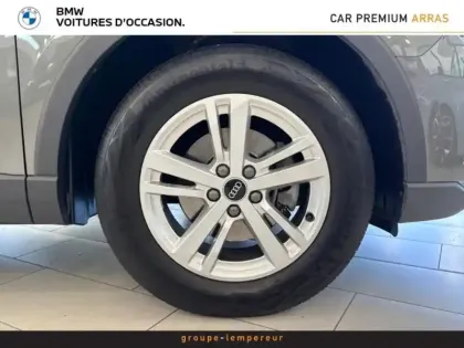 Photo 11 Audi Q3  35 TFSI 150ch Mild Hybrid Design S tronic 7