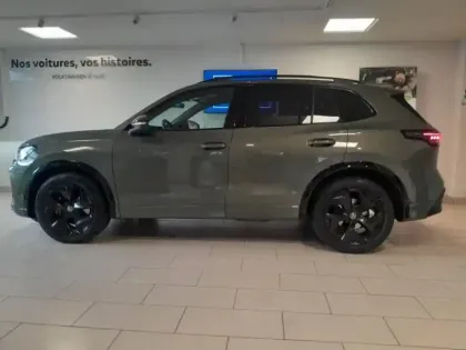 Photo 6 Volkswagen Tiguan  2.0 TDI 150ch R-Line DSG7