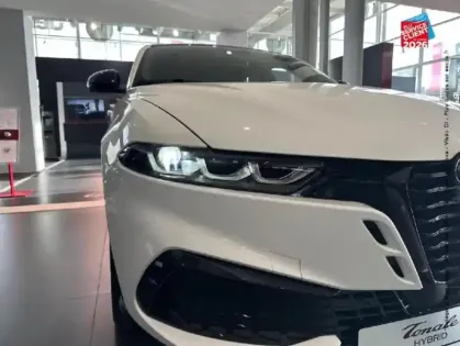 Photo 12 Alfa Romeo Tonale  1.5 Ibrida 175ch TI TCT