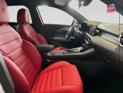 Photo 19 Alfa Romeo Tonale  1.5 Ibrida 175ch TI TCT