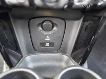 Photo 11 Mini Mini  5 Portes Cooper 136ch Edition Premium BVA7