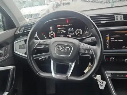 Photo 9 Audi Q3  35 TFSI 150ch Design S tronic 7