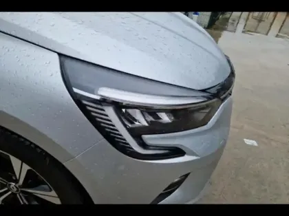 Photo 14 Renault Clio  1.6 E-Tech hybride 140ch Limited -21N