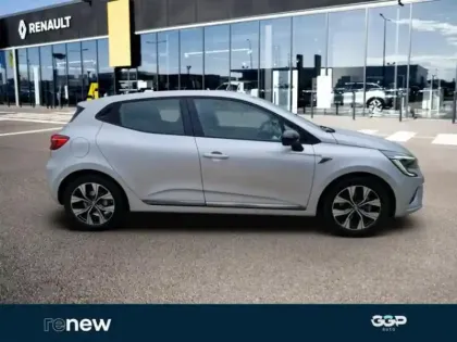Photo 6 Renault Clio  1.6 E-Tech hybride 140ch Limited -21N