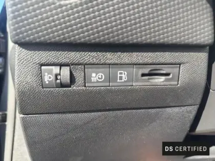 Photo 12 DS DS 4  E-TENSE 225ch Trocadero