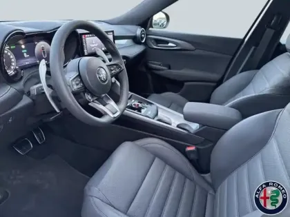 Photo 9 Alfa Romeo Tonale  1.5 Ibrida 175ch Veloce TCT