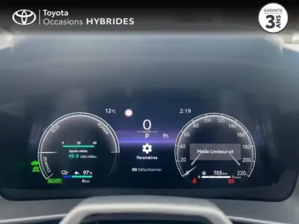 Photo 13 Toyota C-HR  2.0 Hybride Rechargeable 225ch Graphic MY26