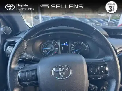 Photo 12 Toyota Hilux  2.8 D-4D X-Tra Cabine Invincible 4WD BVA RC21