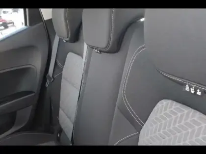 Photo 10 Renault Clio  1.6 E-Tech hybride 145ch Evolution