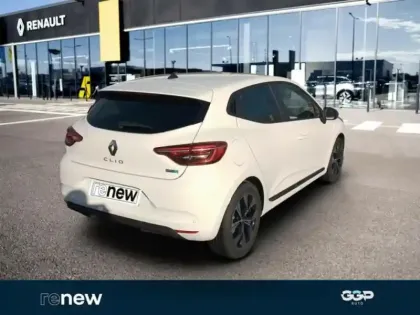 Photo 5 Renault Clio  1.6 E-Tech hybride 145ch Evolution