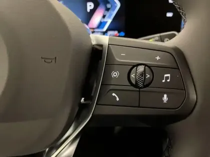 Photo 8 BMW Serie 1 Série 1 116A 122ch M Sport Design DKG7