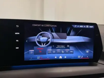 Photo 10 BMW Serie 1 Série 1 120A 170ch M Sport DKG7