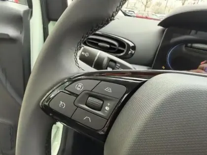 Photo 8 Leapmotor T03  Electric 95ch Design