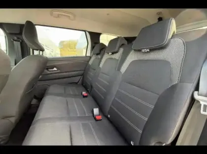 Photo 10 Dacia Jogger  1.0 ECO-G 100ch Essential 5 places