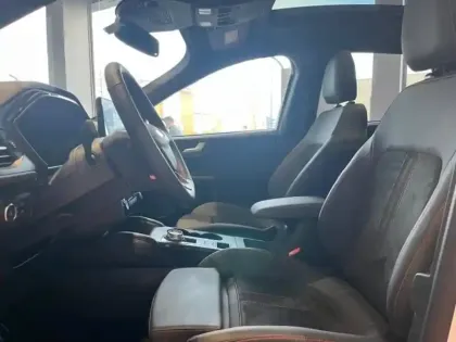 Photo 10 Ford Kuga  2.5 Duratec 243ch Hybride Rechargeable ST-Line X Powershift