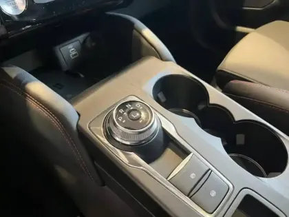 Photo 12 Ford Kuga  2.5 Duratec 243ch Hybride Rechargeable ST-Line X Powershift