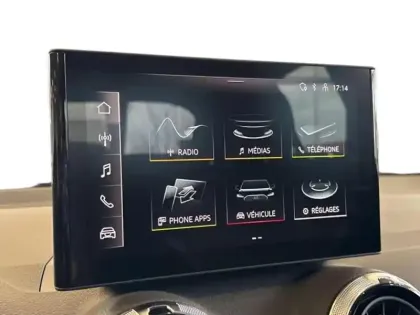 Photo 11 Audi Q2  35 TFSI 150ch Design S tronic 7