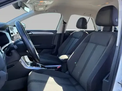 Photo 7 Volkswagen T-roc  1.0 TSI 110 Start/Stop BVM6