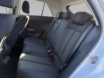 Photo 10 Volkswagen T-roc  1.0 TSI 110 Start/Stop BVM6