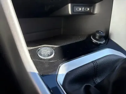 Photo 16 Volkswagen T-roc  1.0 TSI 110 Start/Stop BVM6