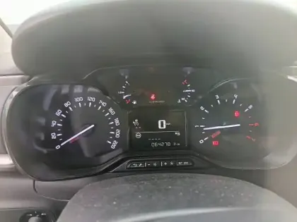 Photo 19 Citroën C3 Gén. III Ph2 Feel Business 5