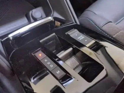 Photo 33 Citroën C4 Gén. III Ph1 C-Series 5