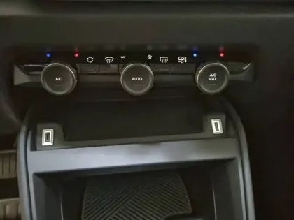 Photo 75 Citroën C4 Gén. III Ph1 C-Series 5