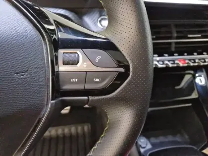 Photo 52 Peugeot 208  PureTech 100 S&S BVM6