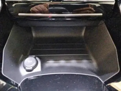 Photo 28 Peugeot 208  PureTech 100 S&S BVM6