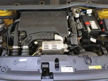 Photo 43 Peugeot 208  PureTech 100 S&S BVM6