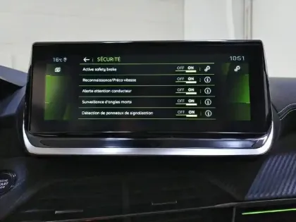 Photo 51 Peugeot 208  PureTech 100 S&S BVM6