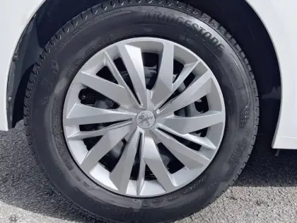 Photo 20 Peugeot 208  PureTech 75 S&S BVM5