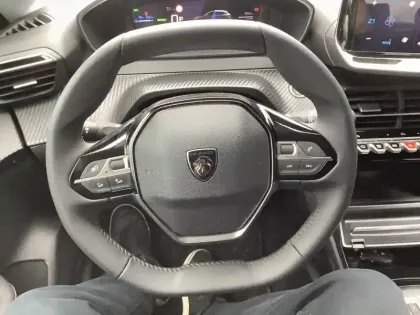 Photo 8 Peugeot 208  Electrique 54 kWh 156ch