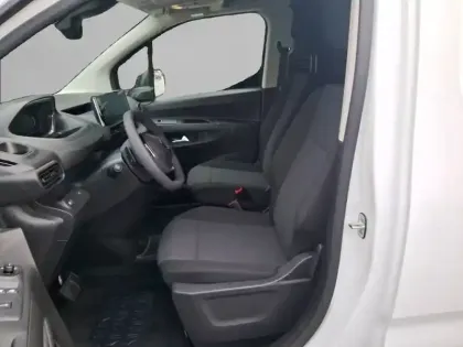 Photo 50 Peugeot Partner  FOURGON XL 950 KG BLUEHDI 130 S&S EAT8