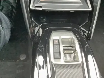 Photo 13 Peugeot 208  Hybrid 110 e-DCS6