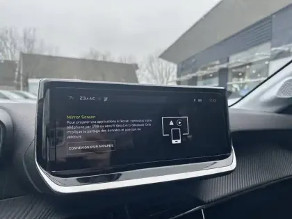 Photo 19 Peugeot 208  Hybrid 110 e-DCS6