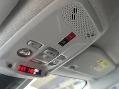 Photo 18 Peugeot 208  Hybrid 110 e-DCS6