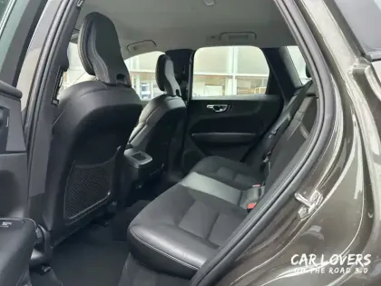 Photo 13 Volvo Xc60  D3 AdBlue 150 ch