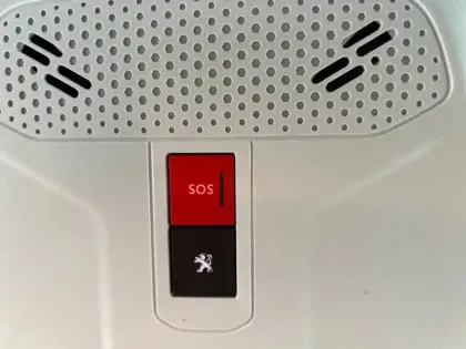 Photo 25 Peugeot 208  Electrique 50 kWh 136ch