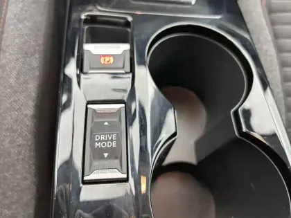 Photo 26 Peugeot 208  Electrique 50 kWh 136ch