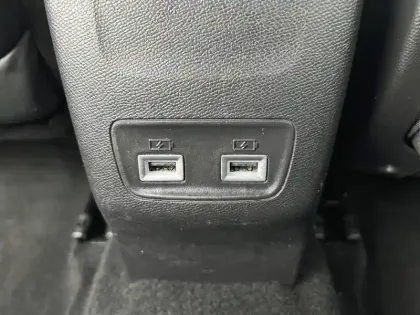 Photo 41 Peugeot 2008  PureTech 130 S&S EAT8