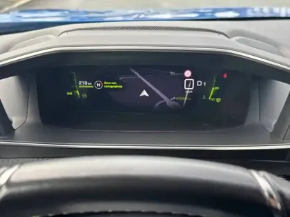 Photo 21 Peugeot 2008  PureTech 130 S&S EAT8