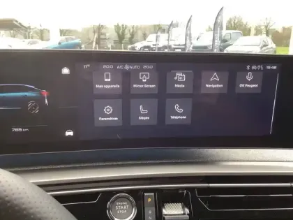 Photo 20 Peugeot 3008  Electrique 210 ch 73 kWh