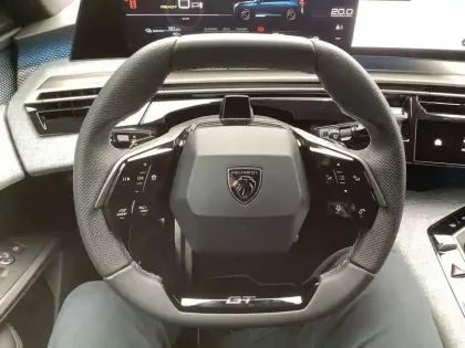 Photo 8 Peugeot 3008  Electrique 210 ch 73 kWh